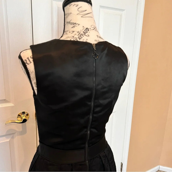 PINK TARTAN Black Brocade Sleeveless Pleated Cocktail Party Dress Sz 2 STUNNING - Picture 9 of 14